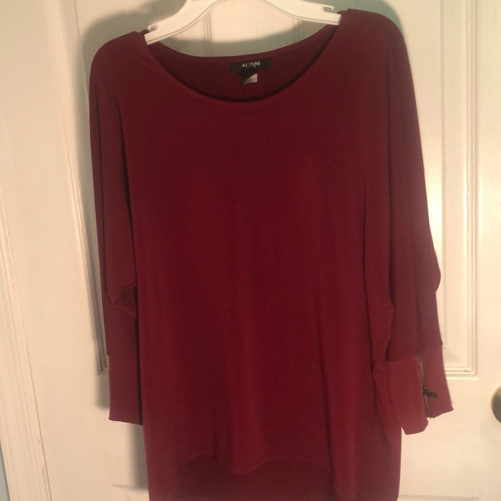 Alfani petite burgundy shirt